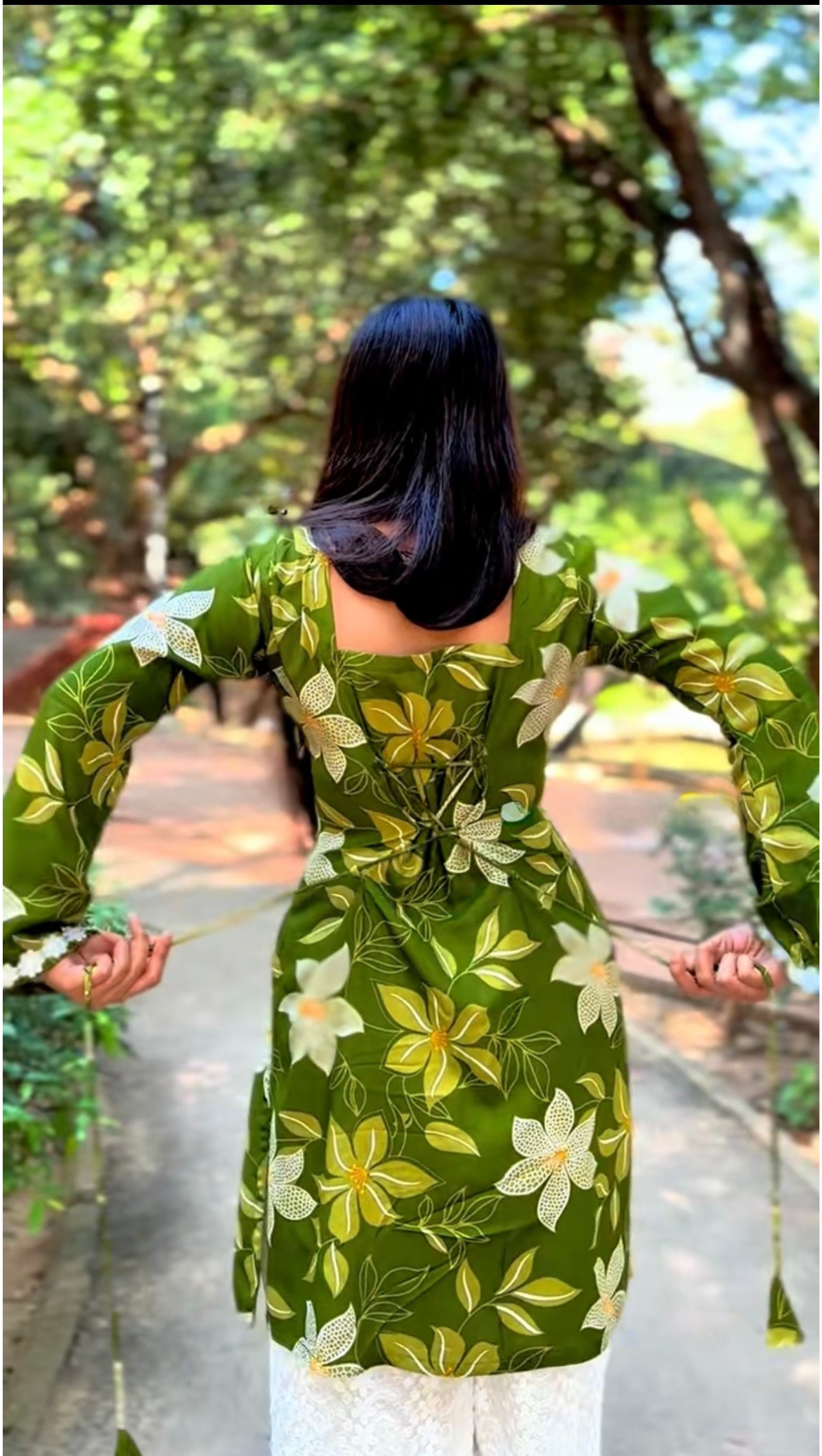 Olive Green Floral Print Kurti with Lace Trim Detail