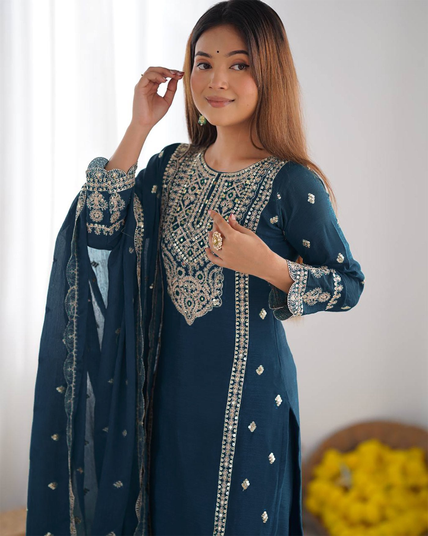 Ladu Kurta Set