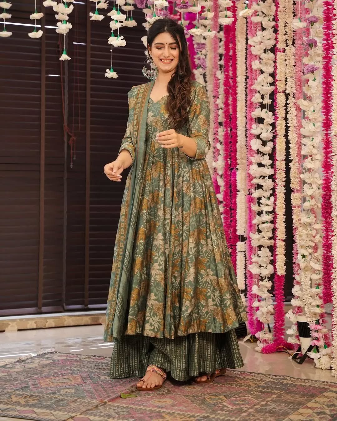 Green Fullpatti  Suit