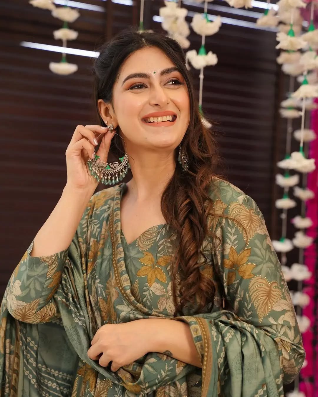 Green Fullpatti  Suit