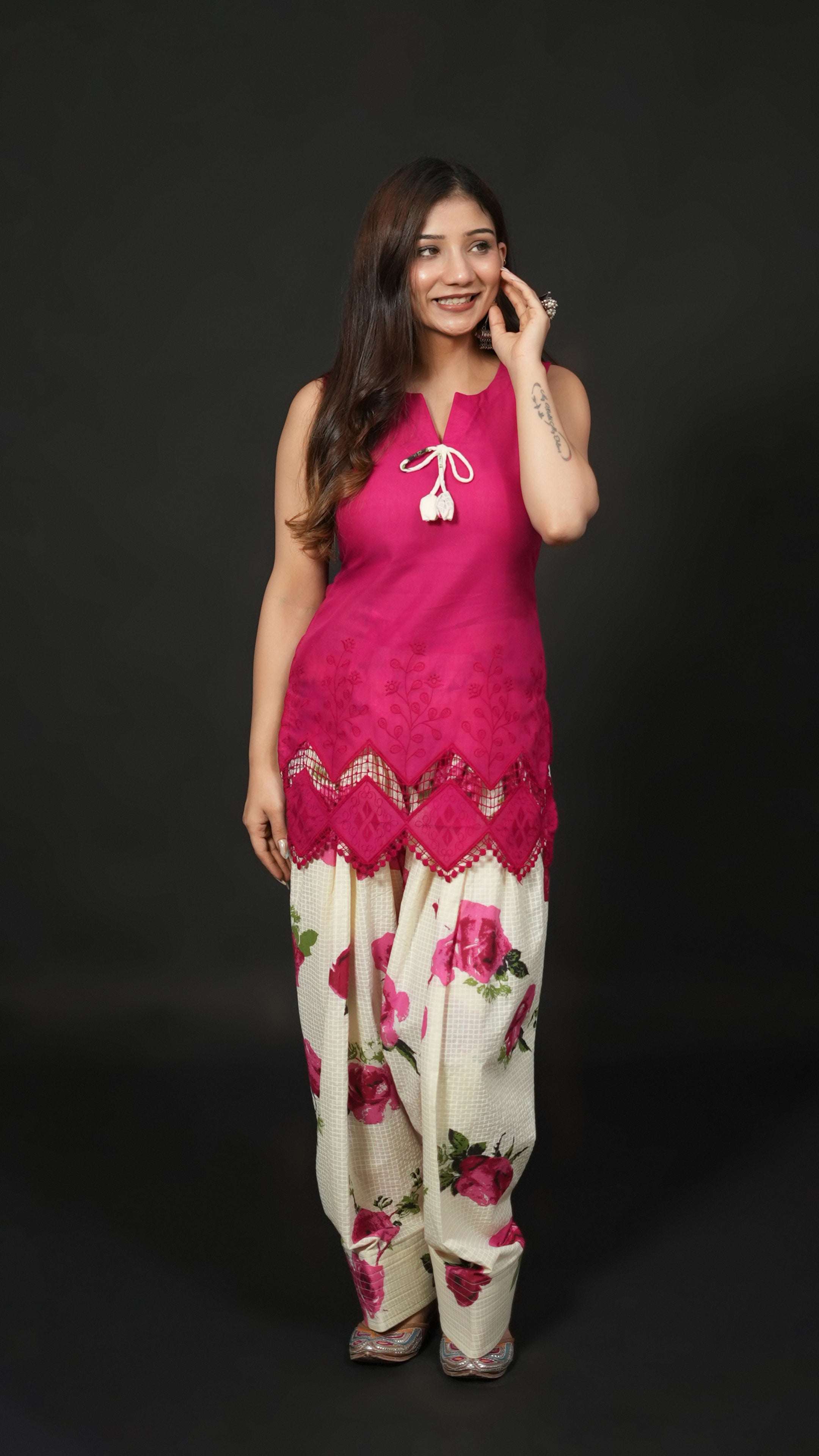 🧶 Ruhani Kurta Pant Set