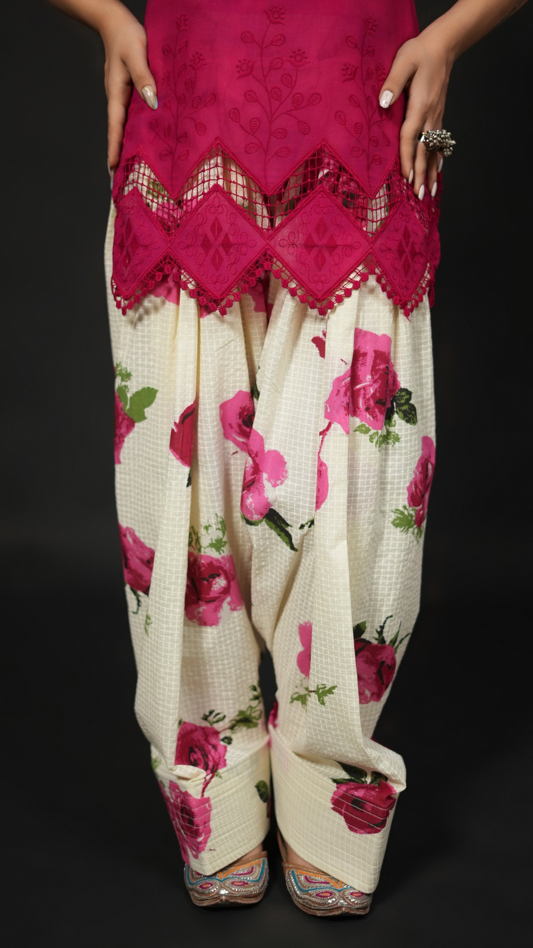 🧶 Ruhani Kurta Pant Set