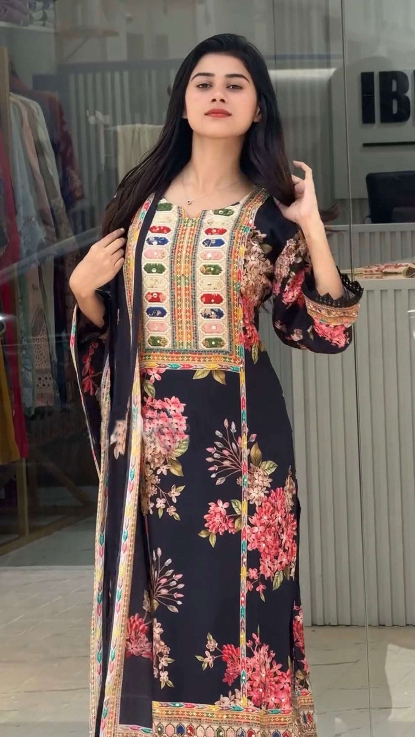 Afsana floral Classic Suit